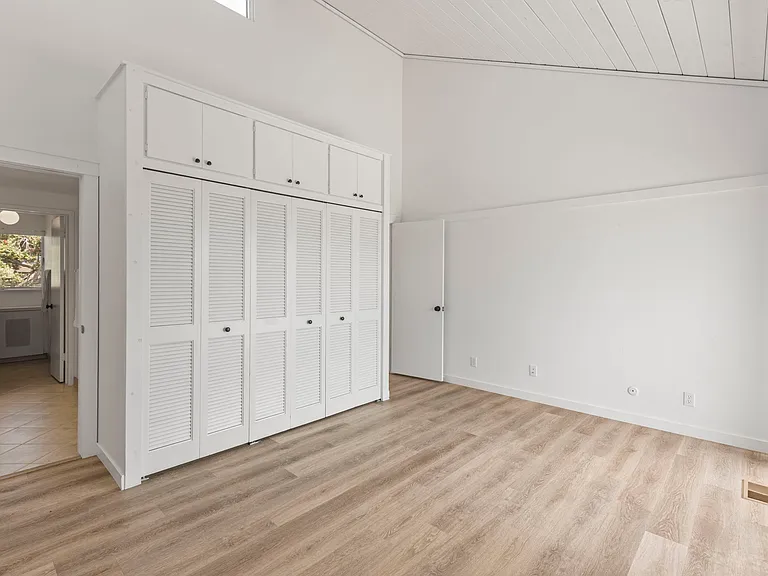 13981 Mercado Dr — Photo 22