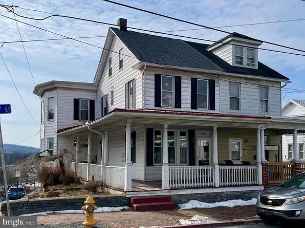 404 N 3rd St, Steelton, PA 17113