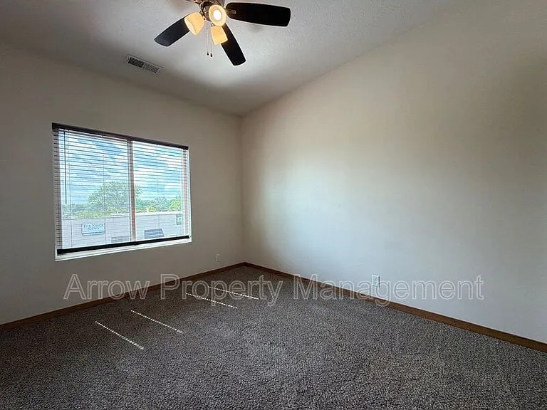 102 Locust St #1 — Photo 7
