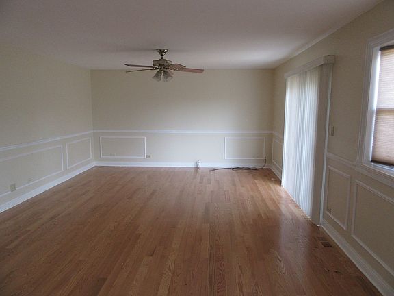 3rd image of 4345 Mumford Dr