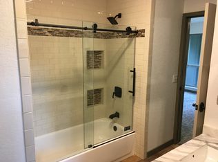 2575 Simpson St, Paris, TX 75460