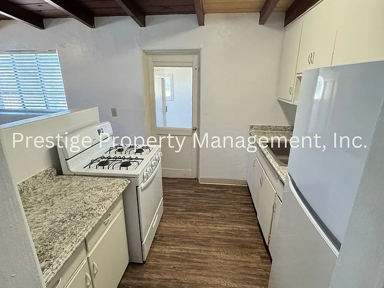 2834 N Richey Blvd — Photo 5