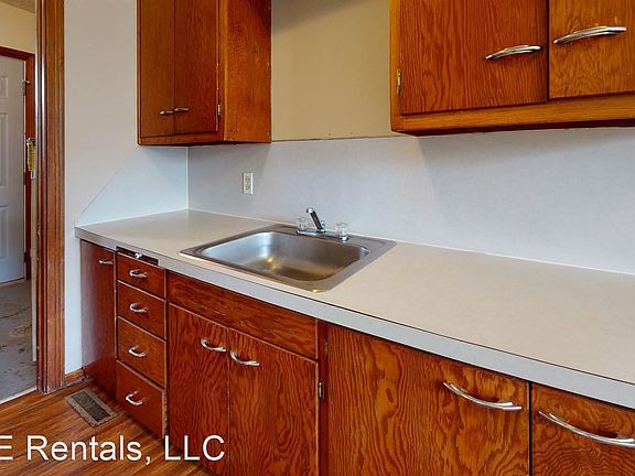 4th image of 2429 Coronado Ave