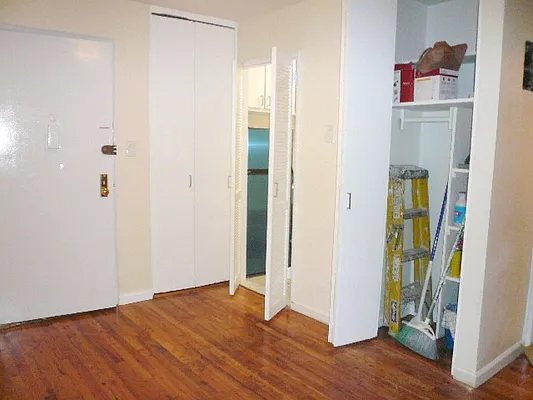 Rented by Brooklyn Heights Real Estate Inc | media 9