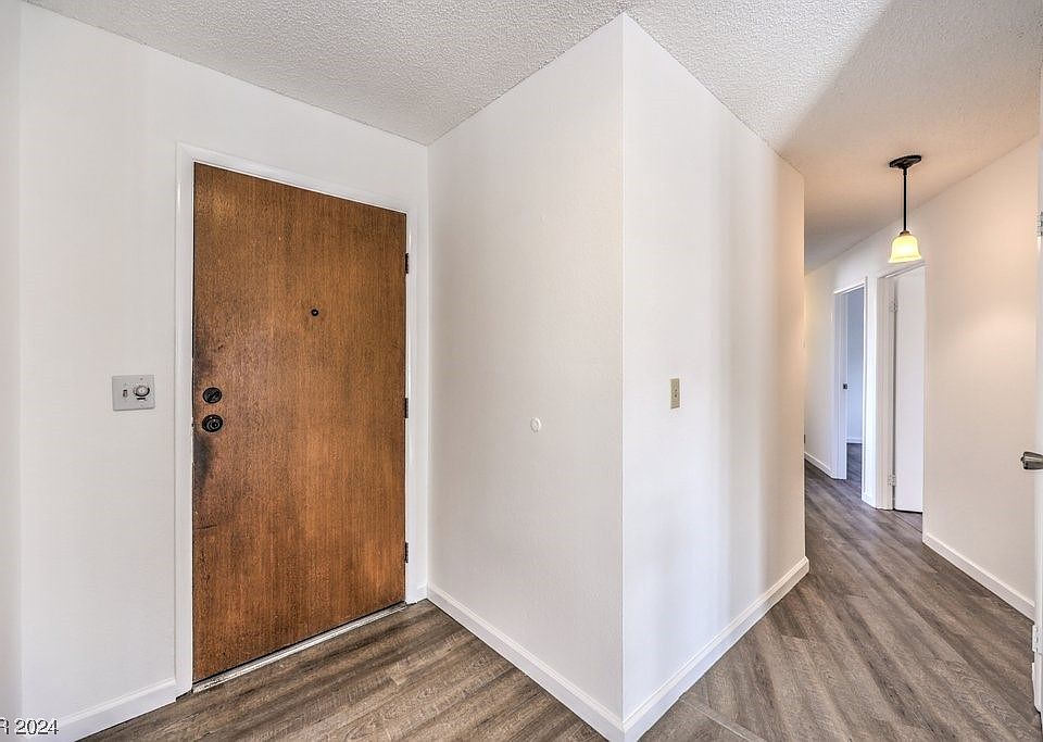 3080 Westwind Rd, Las Vegas, NV 89146 | Zillow