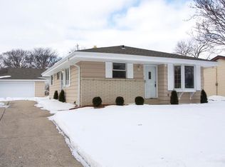 6319 N 101st St, Milwaukee, WI 53225