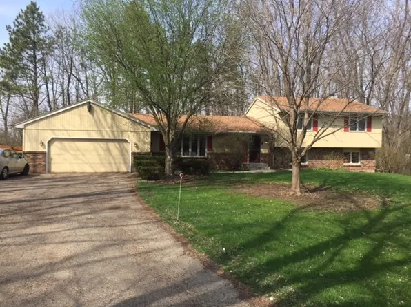 1421 Bergstrom Rd, Rockford, IL 61103