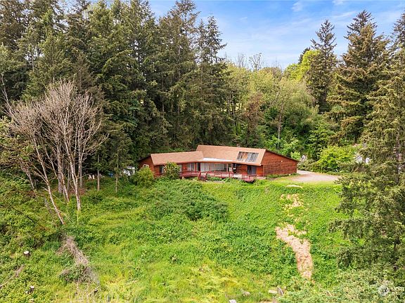 4th image of 322 Mountain View Drive