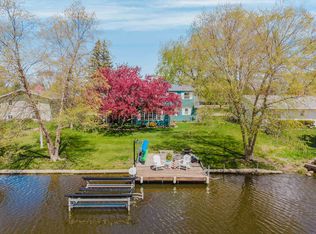 917 Windward Ct, Oshkosh, WI 54901
