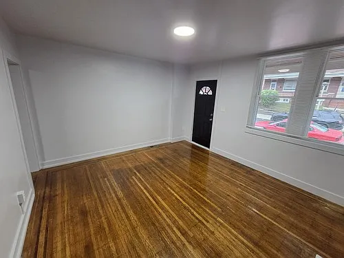 3408 Kenyon Ave — Photo 6