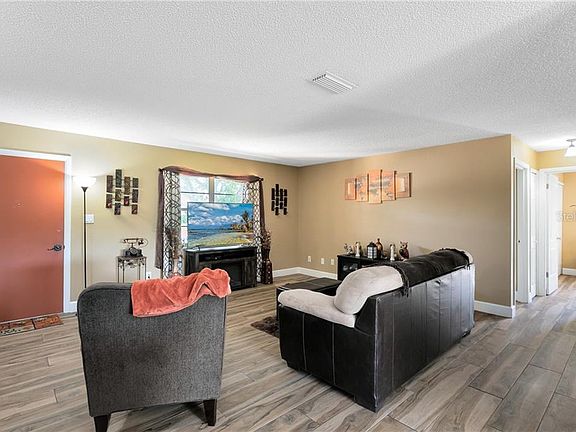 4th image of 7200 Betty St
