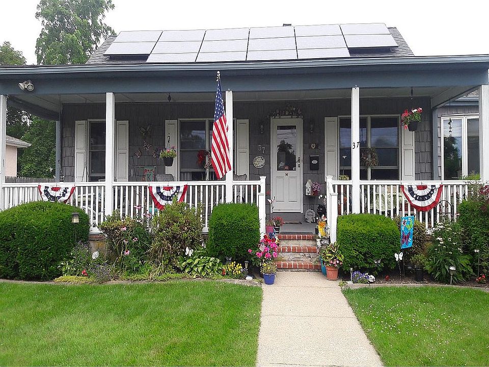 1st image of 37 Schroeder Ln