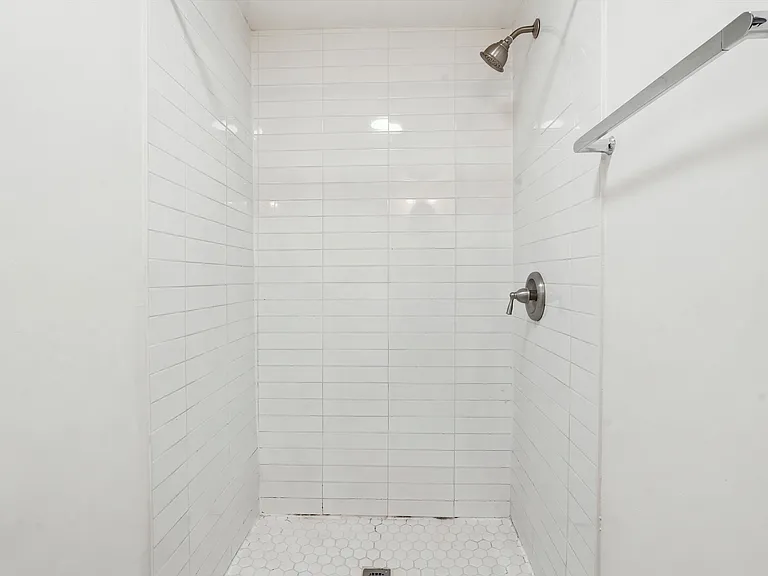 1618 Spruce St #1FF — Photo 8