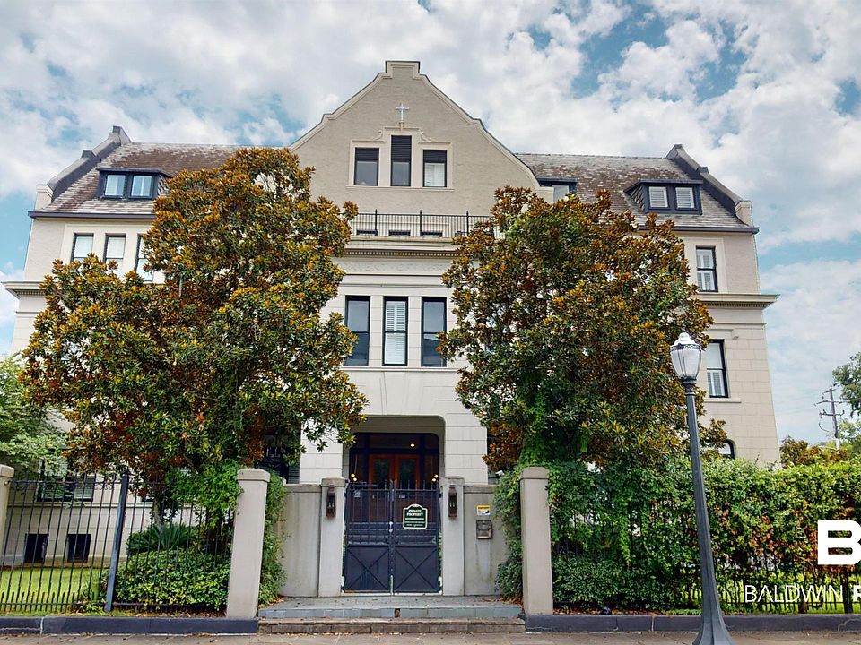 1st image of 753 Saint Francis St APT 1004
