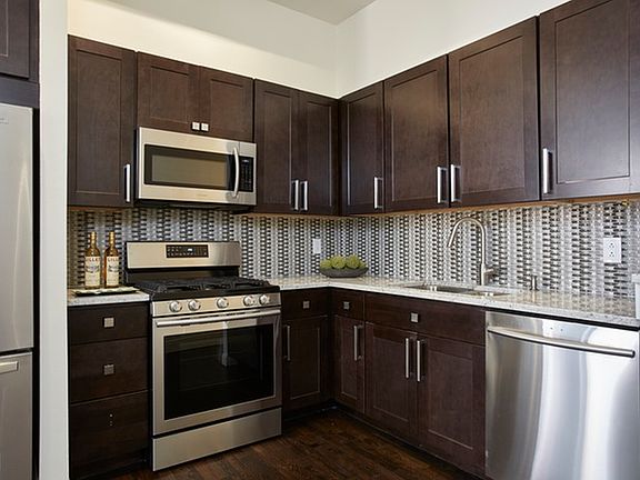 4th image of 114-116 E 13th St #4D