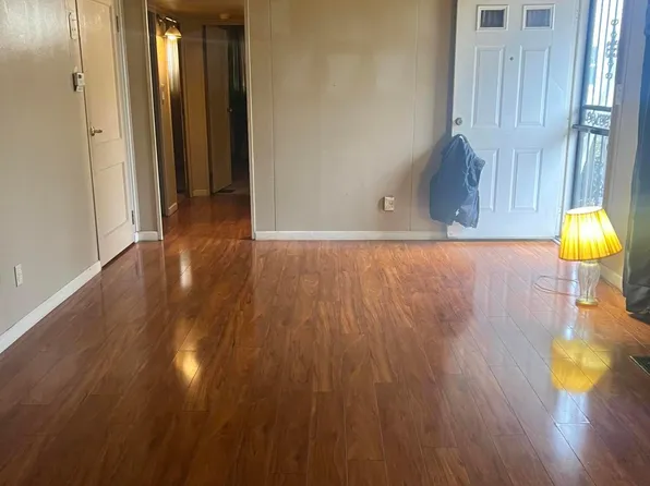 891 S Hampton Rd, Columbus, OH 43227