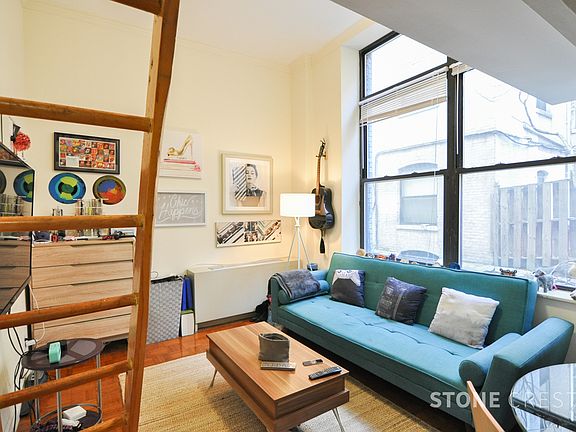 2nd image of 304 W 92nd St #C1