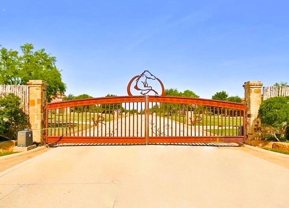 1st image of 4502 La Hacienda Dr