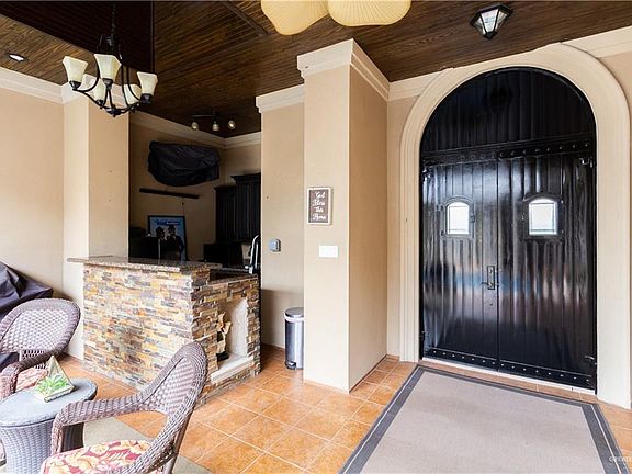 3rd image of 4220 Tyler Ave