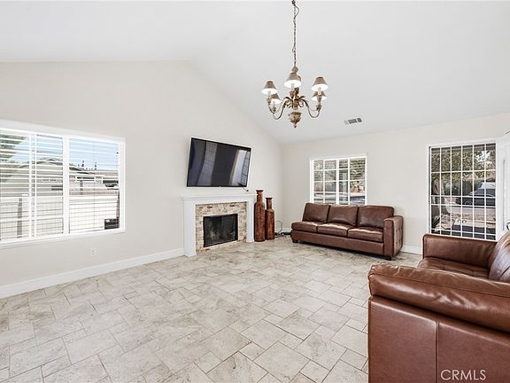 5th image of 10814 Rose Ct