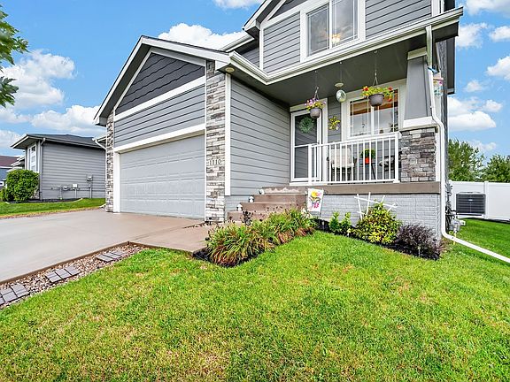 2nd image of 1110 Lynne Dr