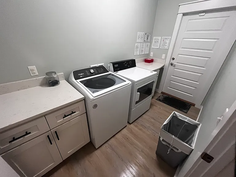 422 Le Grand Dr — Photo 7