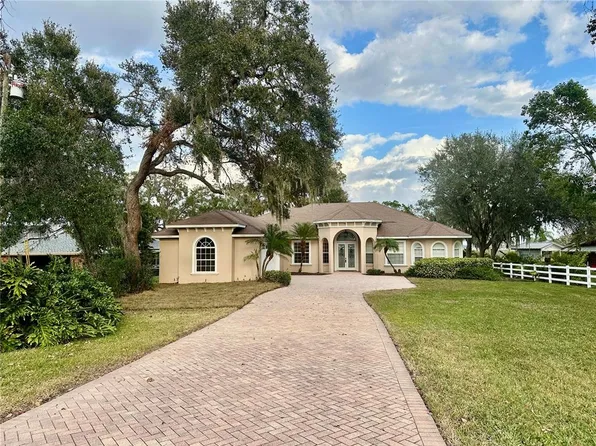 1006 W Lake Hamilton Dr, Winter Haven, FL 33881