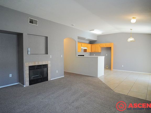 3rd image of 4307 Pebble Creek Dr