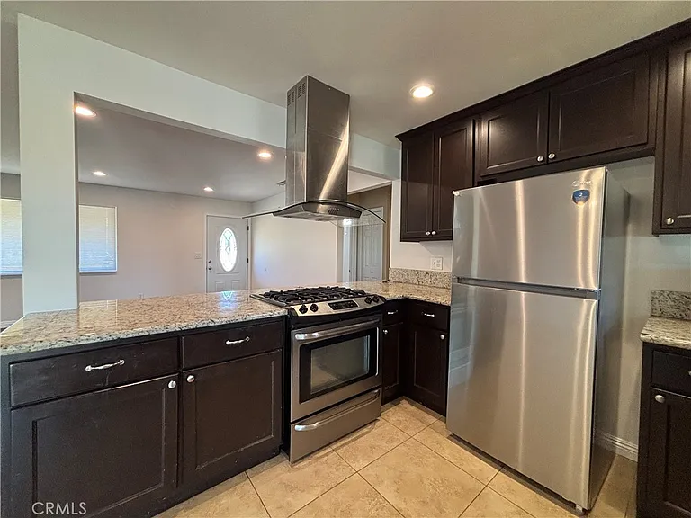 27531 Temple St — Photo 13