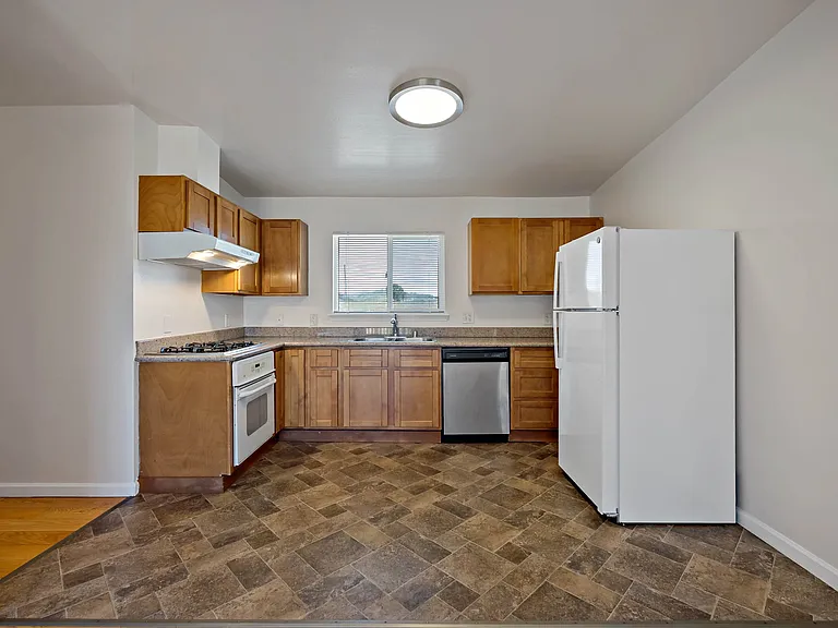 230 Sanford Ave #230 — Photo 26