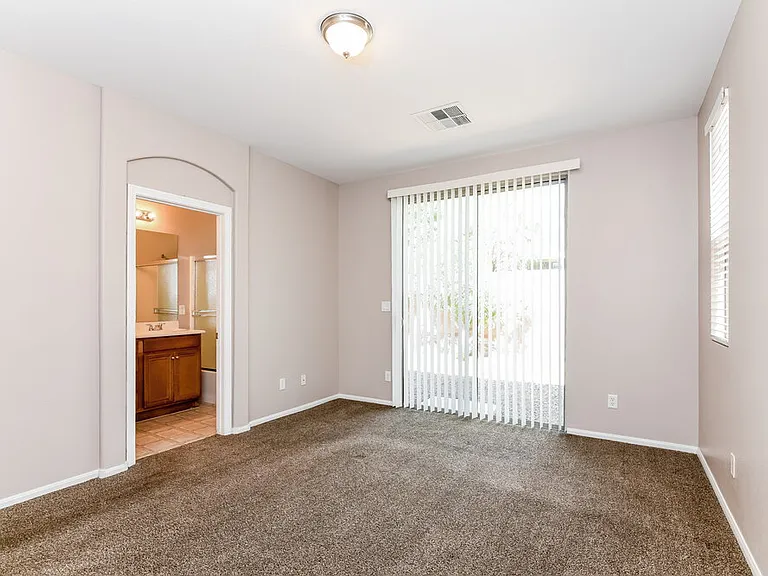 4344 Desert Home Ave — Photo 9