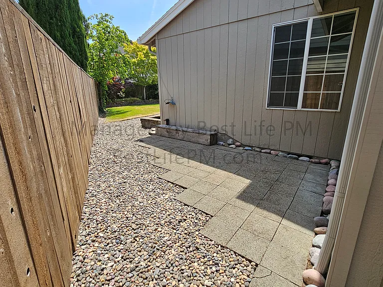 17482 NW Fieldstone Dr — Photo 42