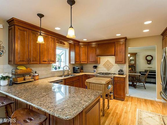 Upgraded kitchen with granite counters