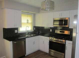 3375 N 45th St, Milwaukee, WI 53216