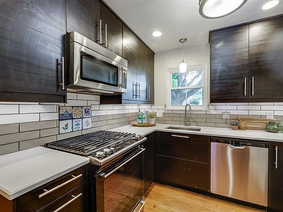 5th image of 3525 Jeanette Dr