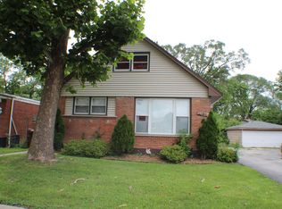 16906 Glen Oaks Dr, Country Club Hills, IL 60478