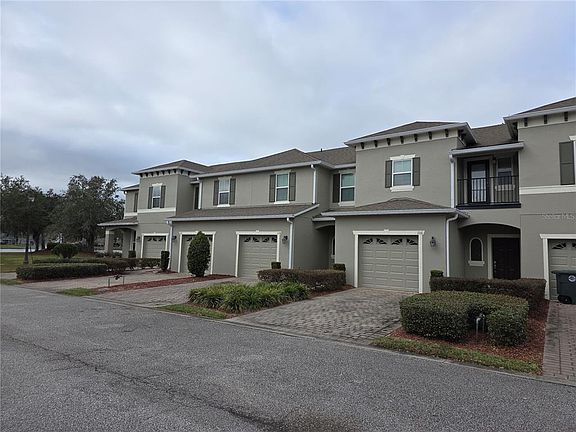 3rd image of 104 KELLY THOMAS WAY