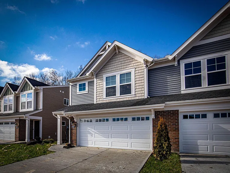 5849 Parkview Ln — Photo 4