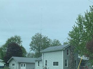15 Brown St, Quincy, MI 49082