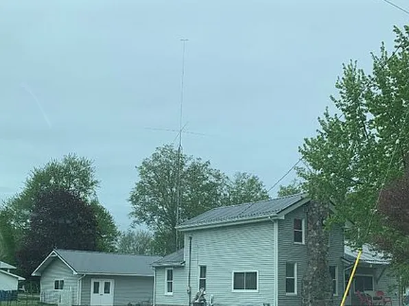 15 Brown St, Quincy, MI 49082