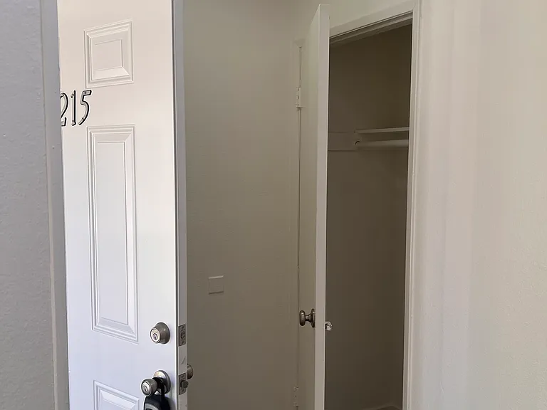 Knotty Apartments — Photo 24