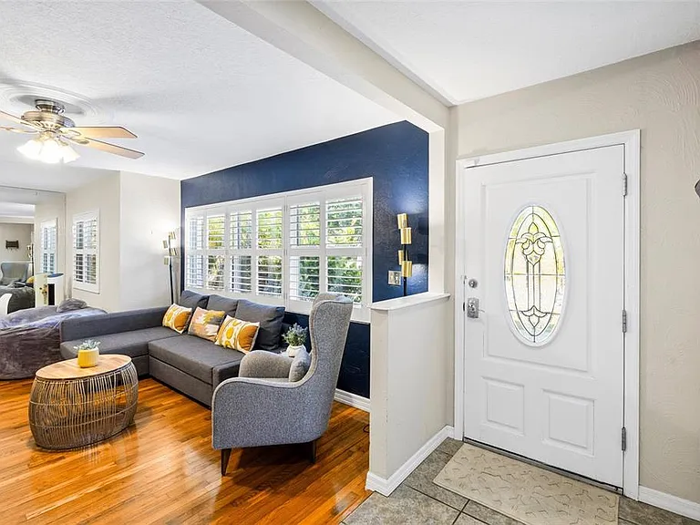 304 N Matanzas Ave — Photo 9