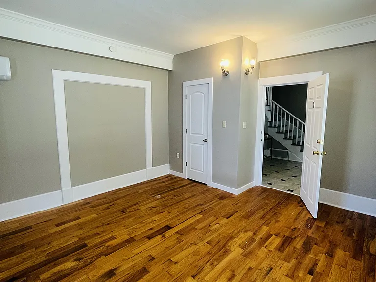 1308 Greenville St #7 — Photo 6