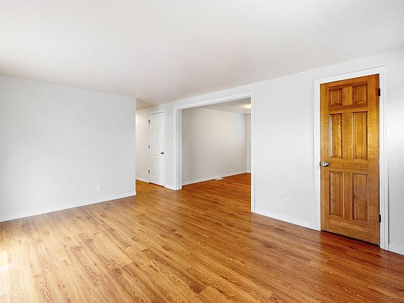 3rd image of 1381 Osceola St