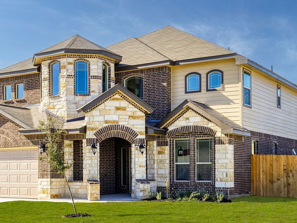 1st image of 2568 Ayers Dr