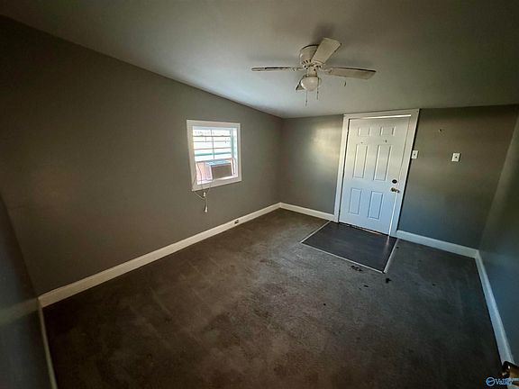 3rd image of 514 Brownsferry St