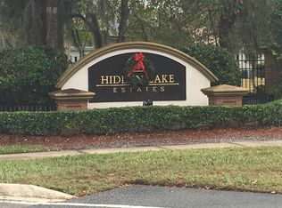 72 Lake Run Blvd, Jacksonville, FL 32218