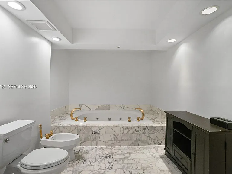 19355 Turnberry Way #25GR — Photo 27