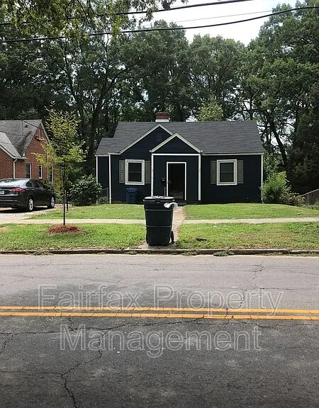 506 E Club Blvd — Photo 2
