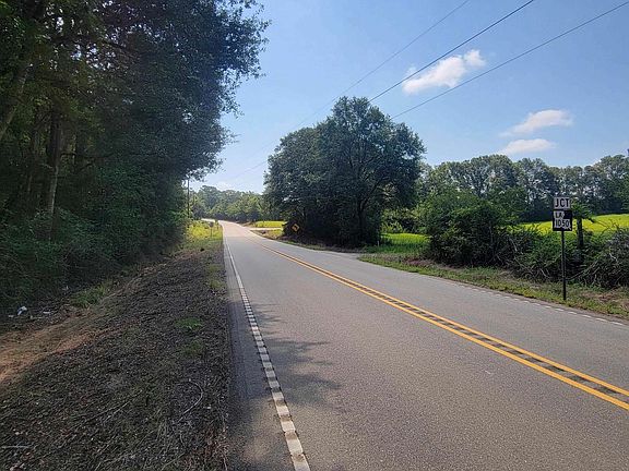3rd image of 2 Highway 38